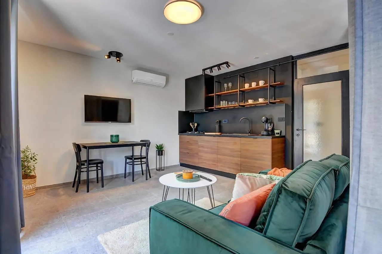 Centar Baba S Apartment Pula